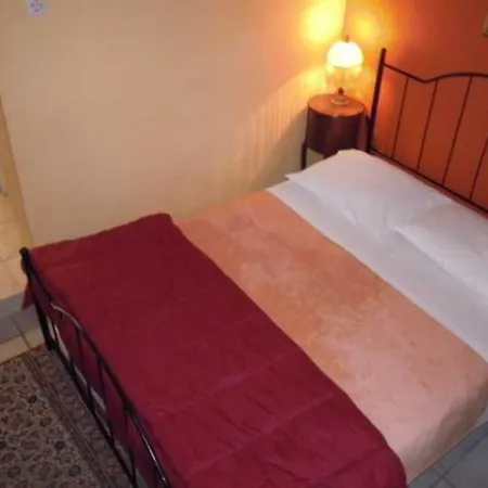 Guest house Atheaton Traditional Guest ηouse 4*