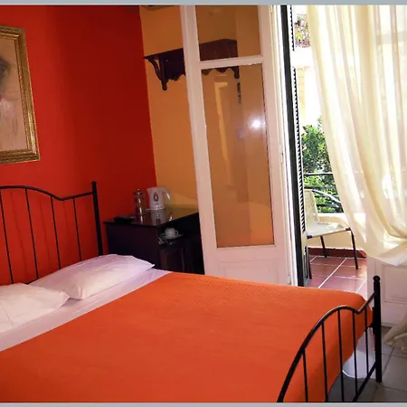 Atheaton Traditional Guest ηouse 4*